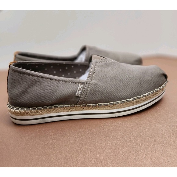 BOBS from Skechers Shoes - Bobs From Skechers Breeze Memory Foam Slip On Shoes Size 8.5 Taupe EUC